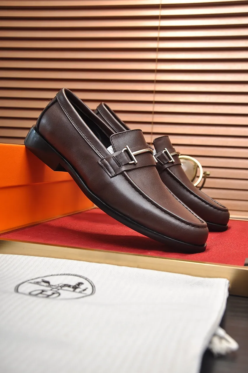 Men's shoes💰460💶[HERMES] (sheepskin lining)🍀Italian top luxury🍀He does not pursue novel styles and gorgeous colors, but attracts the favor of successful men with his flawless, elegant and classic style. Formal leather shoes This very comfortable, simple and stable style allows you to easily match any style! The pattern is absolutely 1:1 refined from the original case, and we strive for excellence in materials, imported cowhide + sheepskin lining💪💪💪extraordinary texture👍! .Black Brown Size: 38-45 (45 customized)